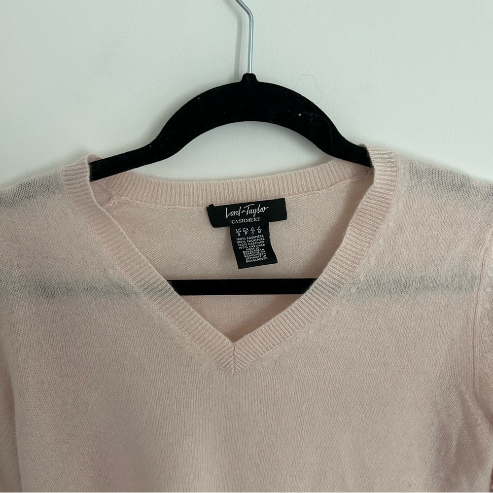 Lord & Taylor Light Pink Cashmere V-neck Sweater - Picture 5 of 6